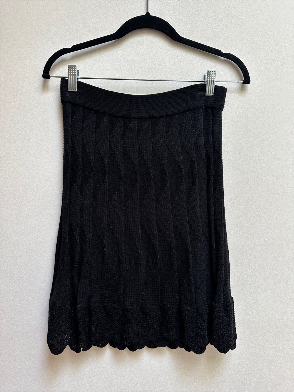 M Missoni - Black Knit Mini Skirt with Scalloped Hem
